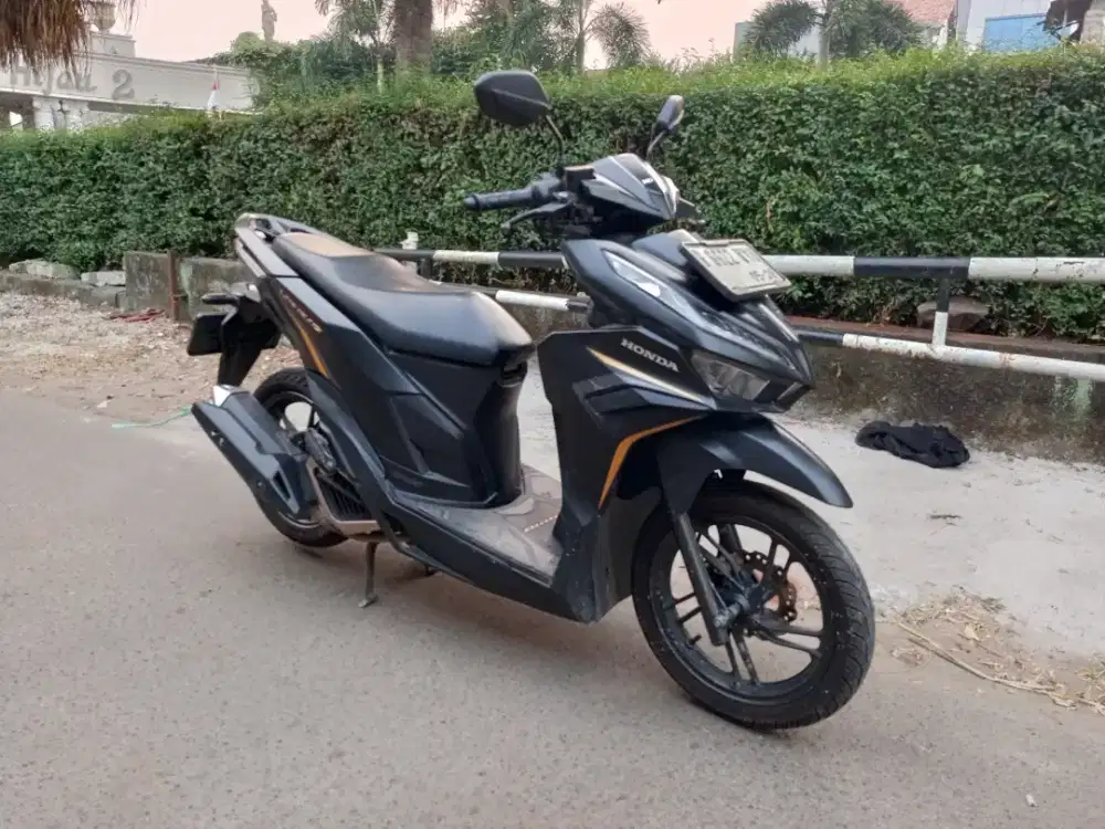 Honda Vario Gen 2 tahun 2023 surat lengkap pajak telat motor mulus