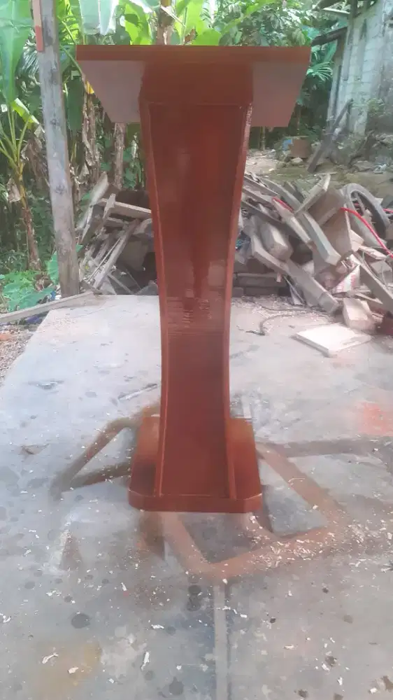 Mimbar kecil untuk sekolah