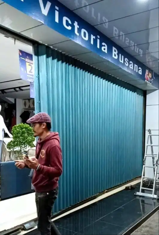 Folding Gate Pintu Gerbang Ruko Toko Warung Terima Pasang Bandung