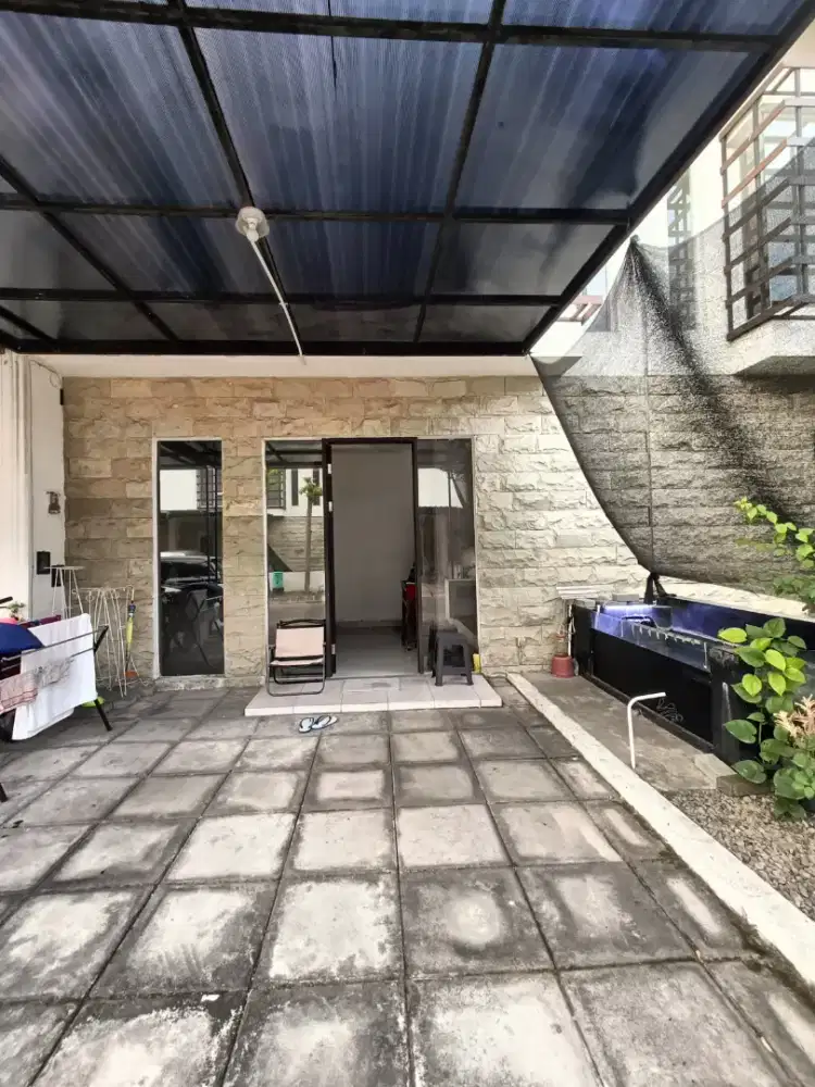 Perumahan cluster, fasilitas guest house ada kolam renang & Gym