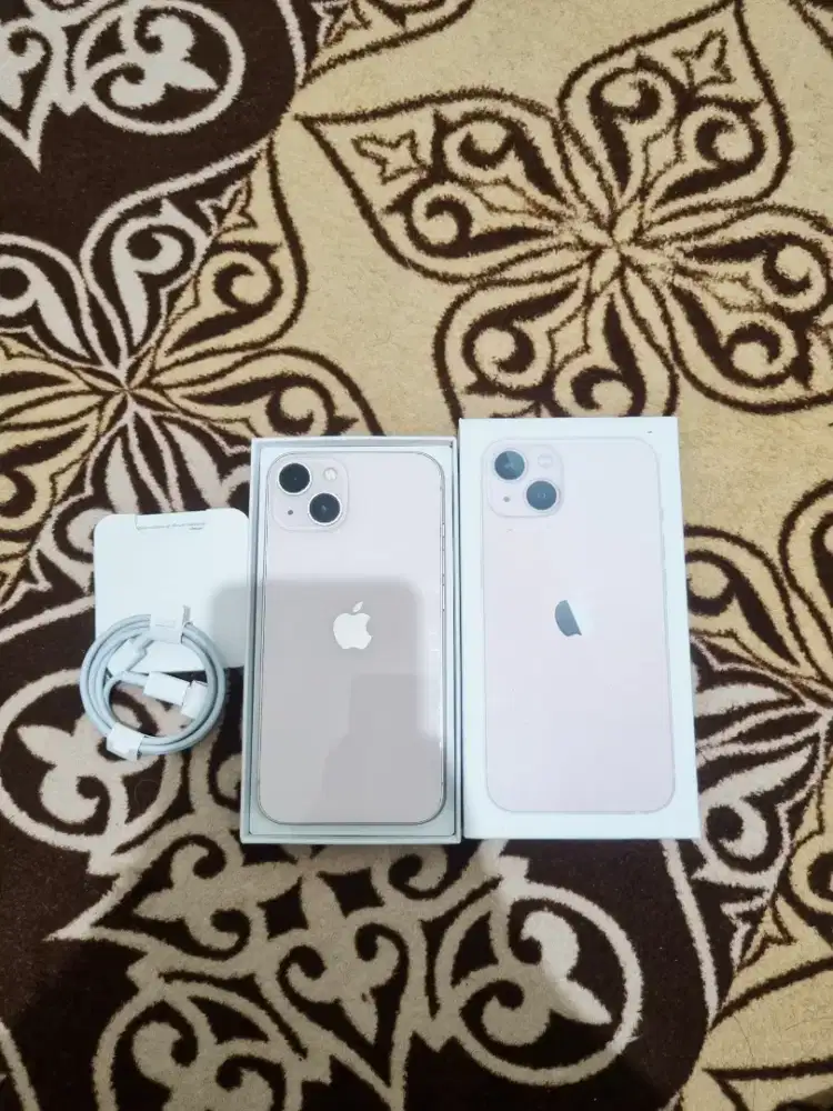 iPhone 13 256GB