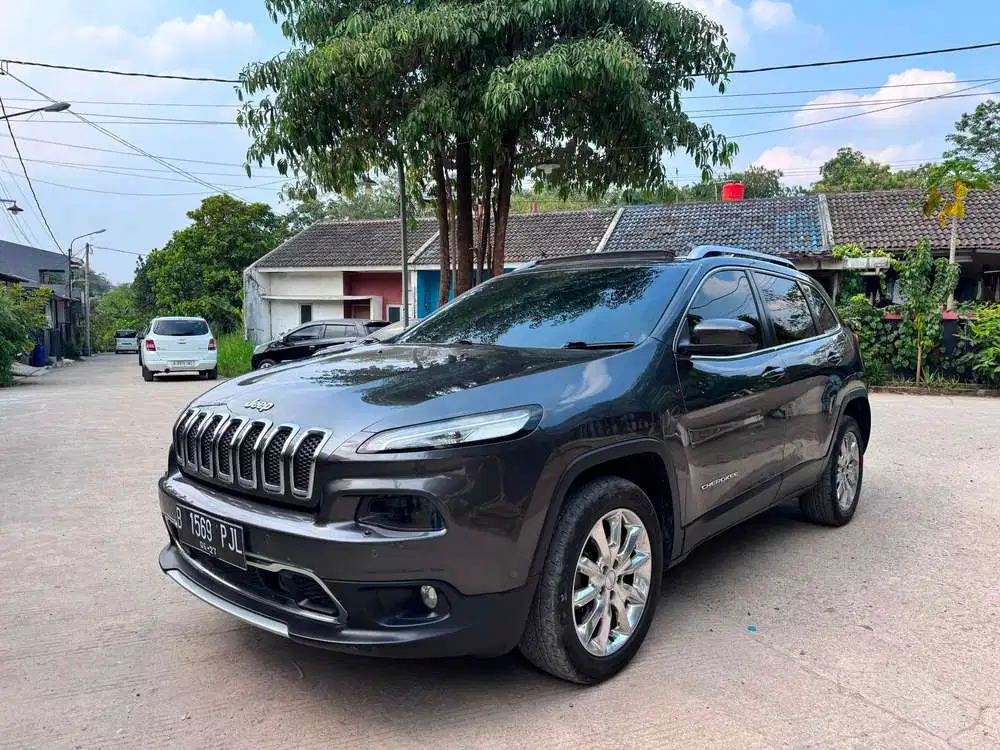 Jeep Cherokee 2015 Bensin
