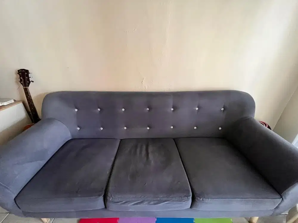 Dijual: Sofa Minimalis 3 Seater Warna Abu Kebiruan