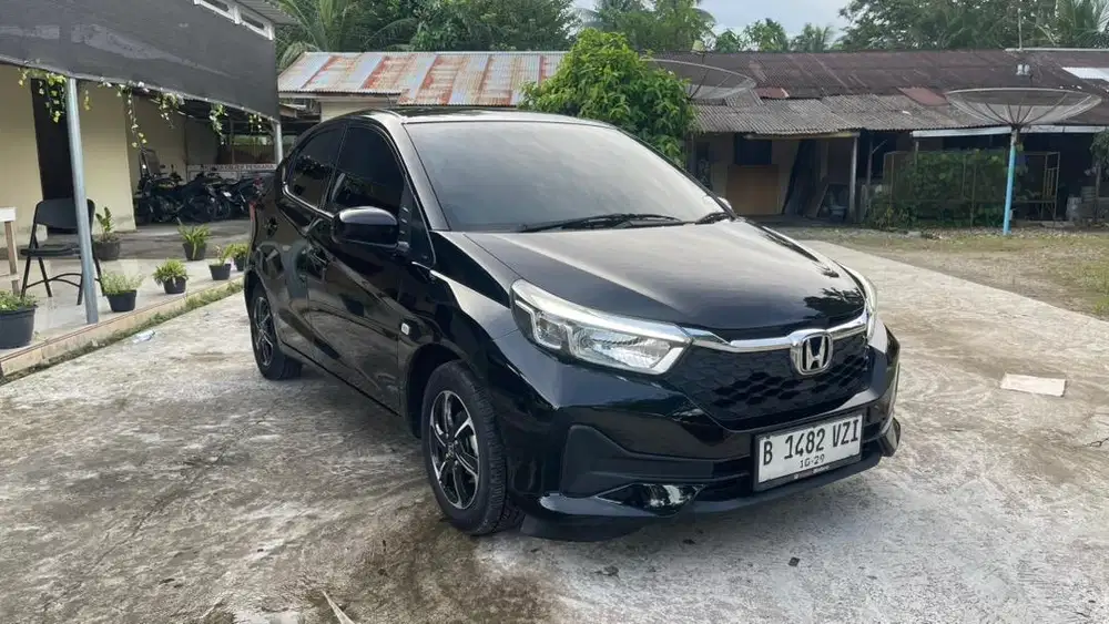 Di jual mobil brio tahun 2024