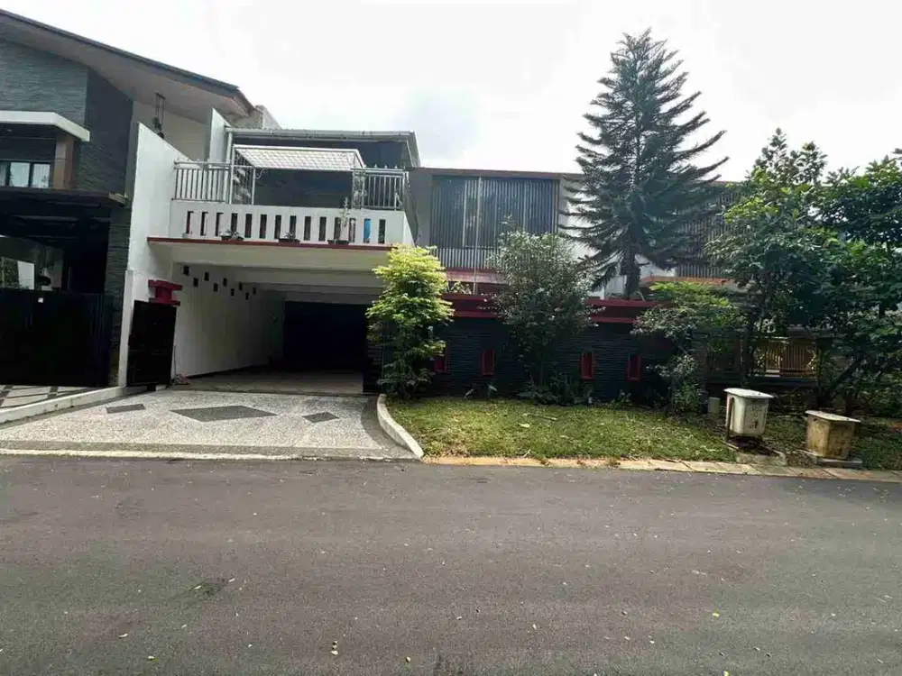 di jual rumah 2 lantai depan danau citra grand Cibubur