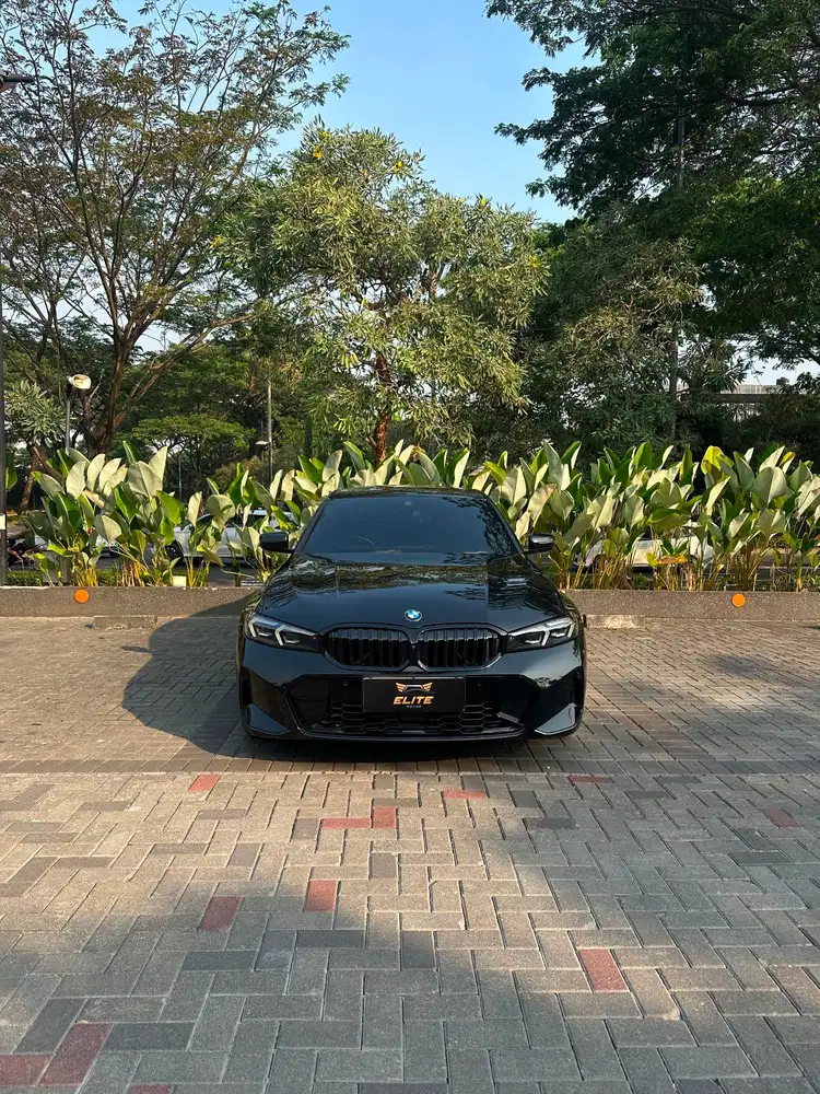 BMW 330i LCi M Sport 2023