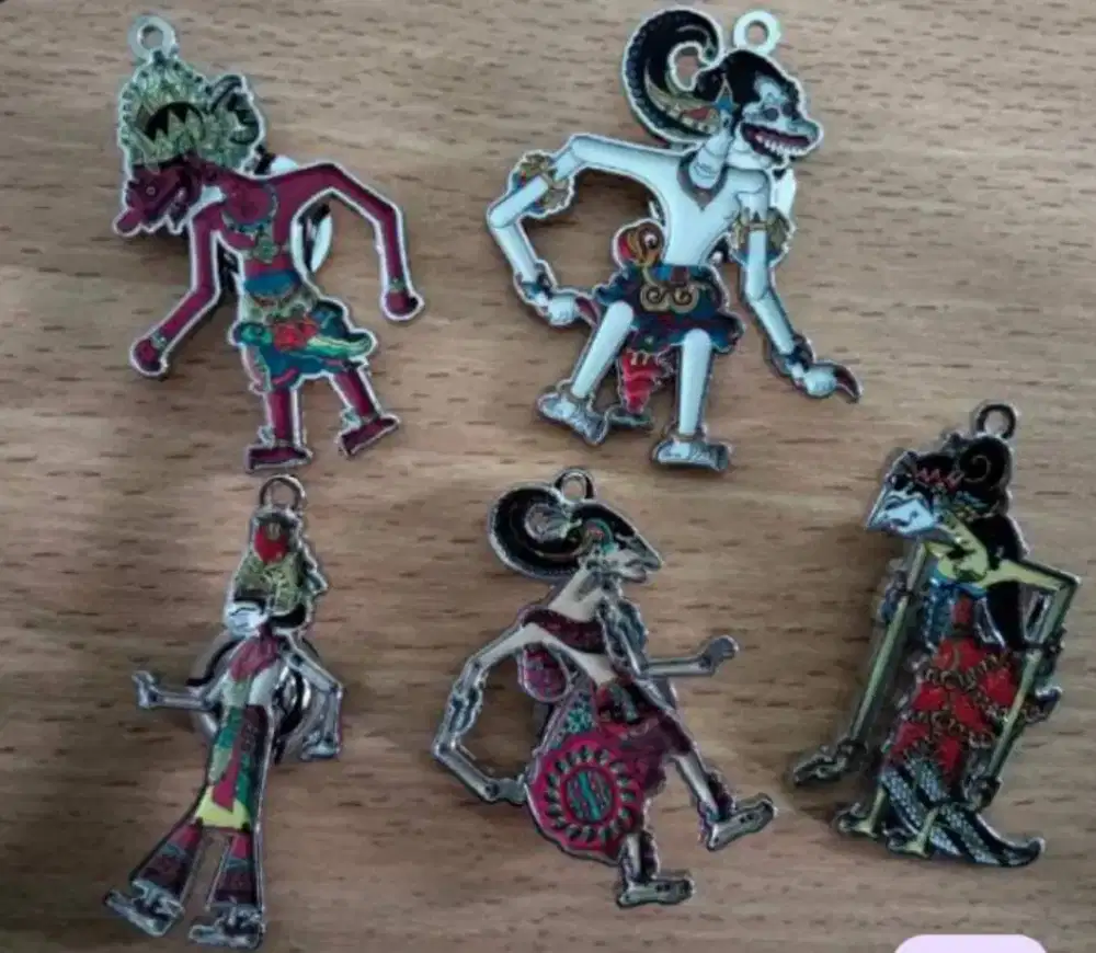 Magnet Kulkas/Pin Lakon Wayang