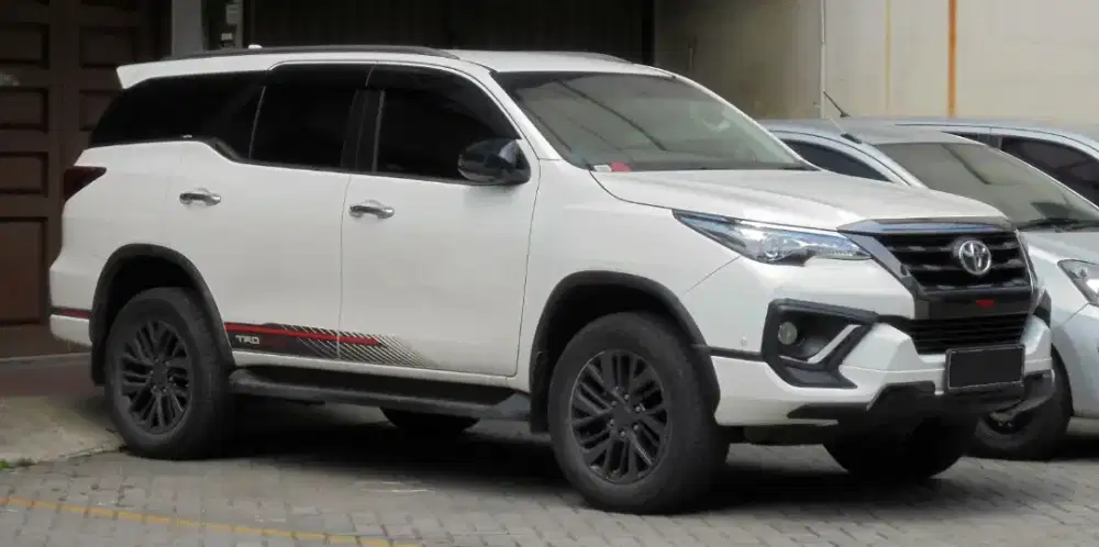 FORTUNER TRD SPORTIVO PUTIH DIESEL 2020 KM39.000