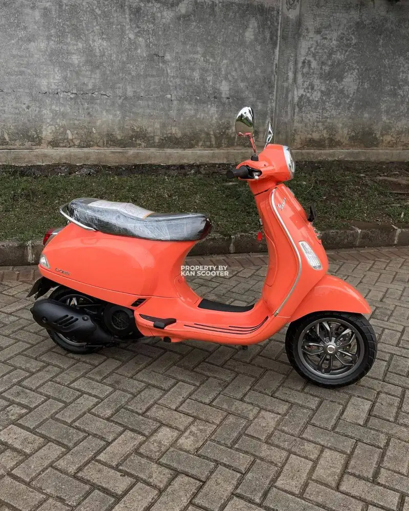 JUAL MURAH VESPA LX 125 iGET FACELIFT 2022 MULUS