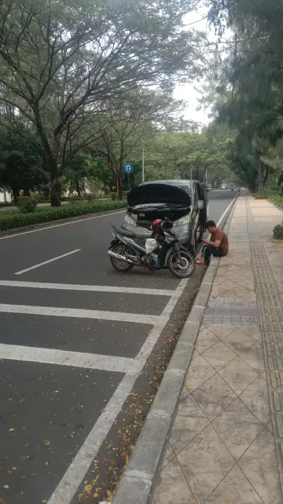 Mekanik/montir/teknisi mobil panggilan