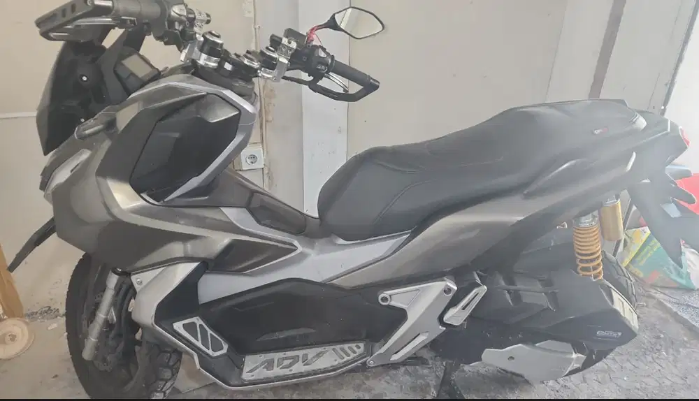 motor ADV2019 KM 26 RB sudah variasi ganteng harga bagus buat pemakai