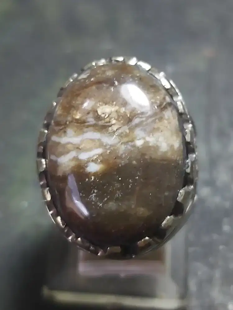 Kecubung Api
- Ring Alpaka 8