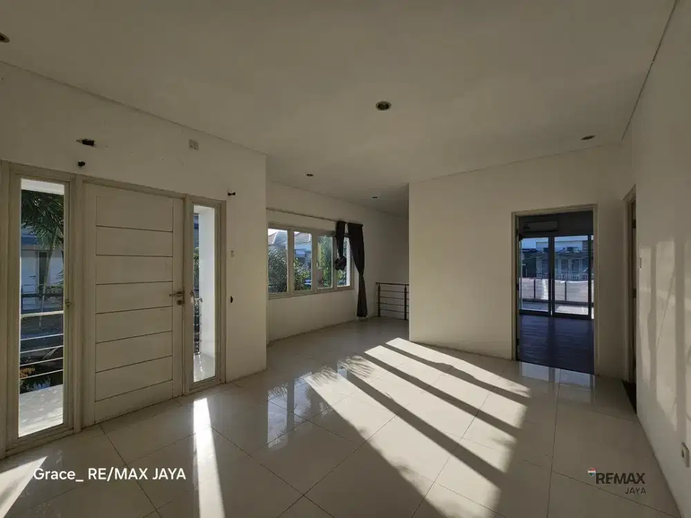 Rumah Modern 3+1 Bedroom Dijual, di Area Denpasar Selatan