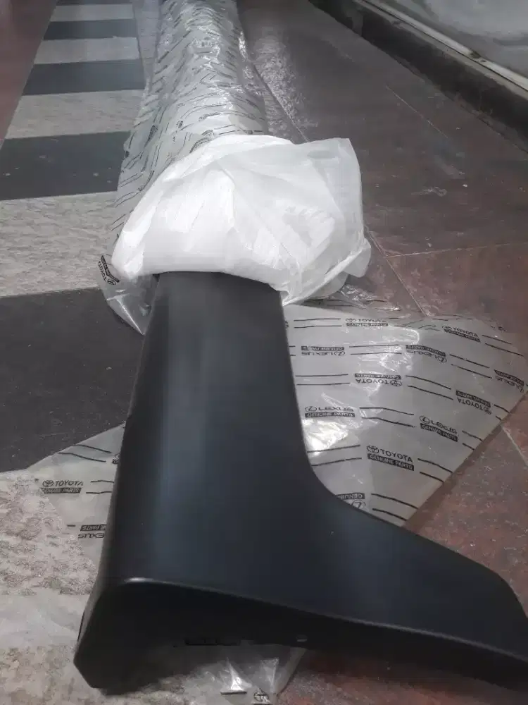 Dijual spoiler Avanza tipe S