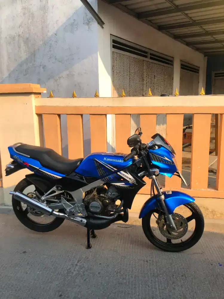 Kawasaki ninja R tahun 2012