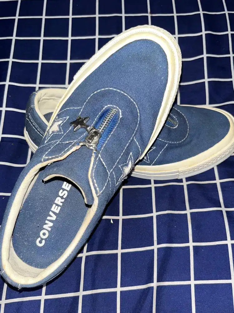 Converse one star zipper