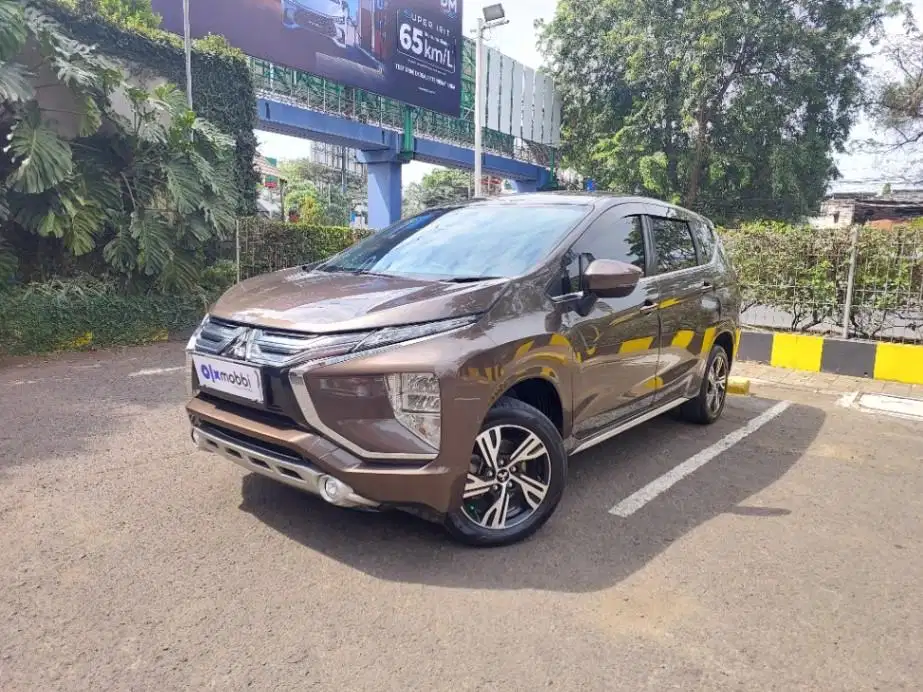 LOW DP Mitsubishi Xpander 1.5 Sport Bensin-MT 2020 KZD