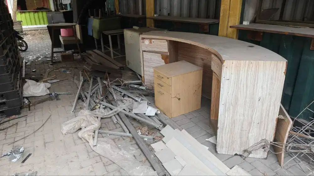Jual Cepat Meja Kursi Bekas Eks Cafe Resto
