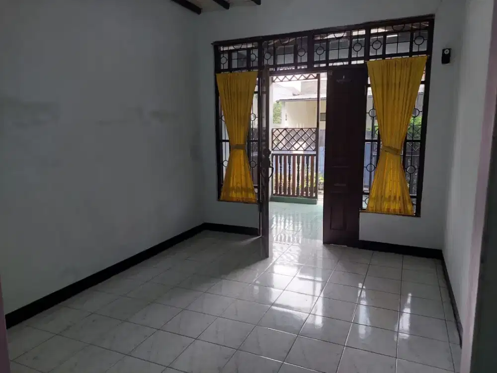 Rumah Murah Nyaman Siap huni 2 lantai di Margahayu Raya Belakang Metro Indah Mall