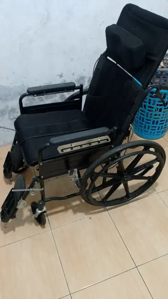Kursi Roda Reclining Bekas Kondisi Bagus