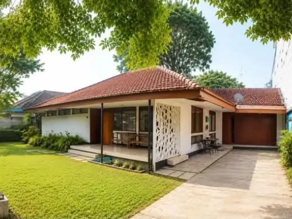 Termurah Dijual Rumah Heritage di Cihampelas Bandung Lokasi Strategis bisa untuk Cafe, Guest House, Kost atau Ruang Usaha Lain