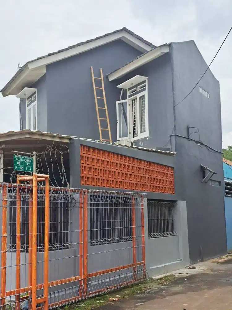 DIJUAL RUMAH ASRI 2 LANTAI DI SERPONG