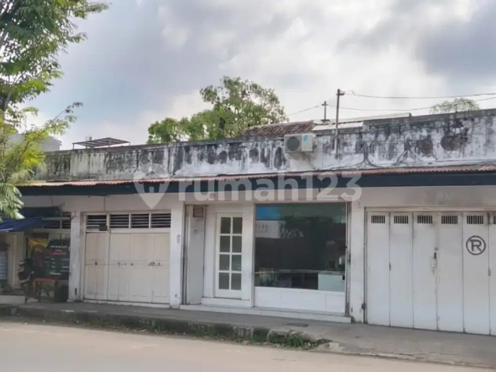 Ruko di Pusat Kota Pekalongan Dekat Alun-Alun