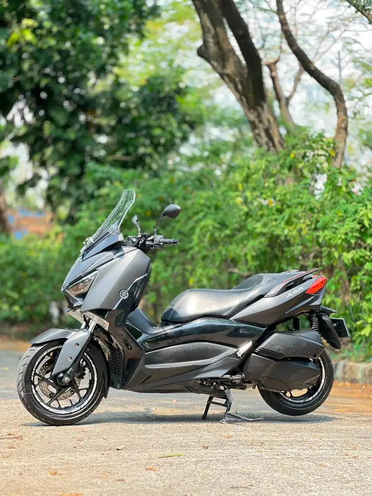 YAMAHA XMAX 250 ABS BLACK 2018 KM LOW PAJAK PANJANG SIAP TOURING