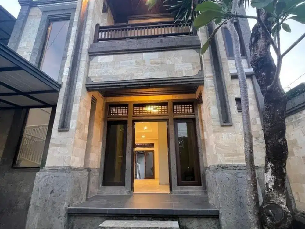 Rumah Konsep Modern Dijual, di Area Renon Denpasar