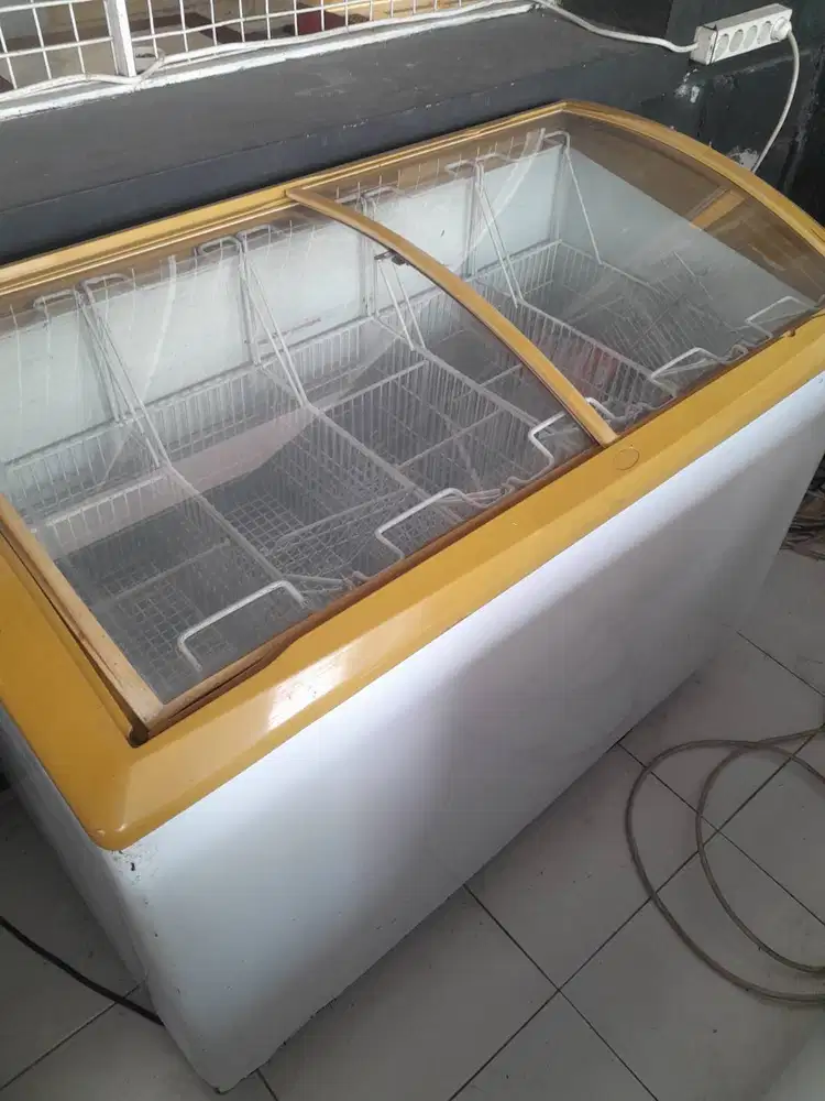 Jual freezer pembeku slwding kaca350L