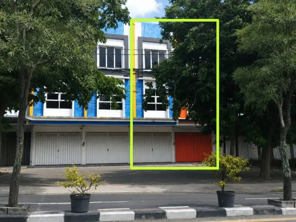 Disewakan Ruko Strategis 2 Jejer di Raya Veteran Kota Gresik Sebelah Stadion