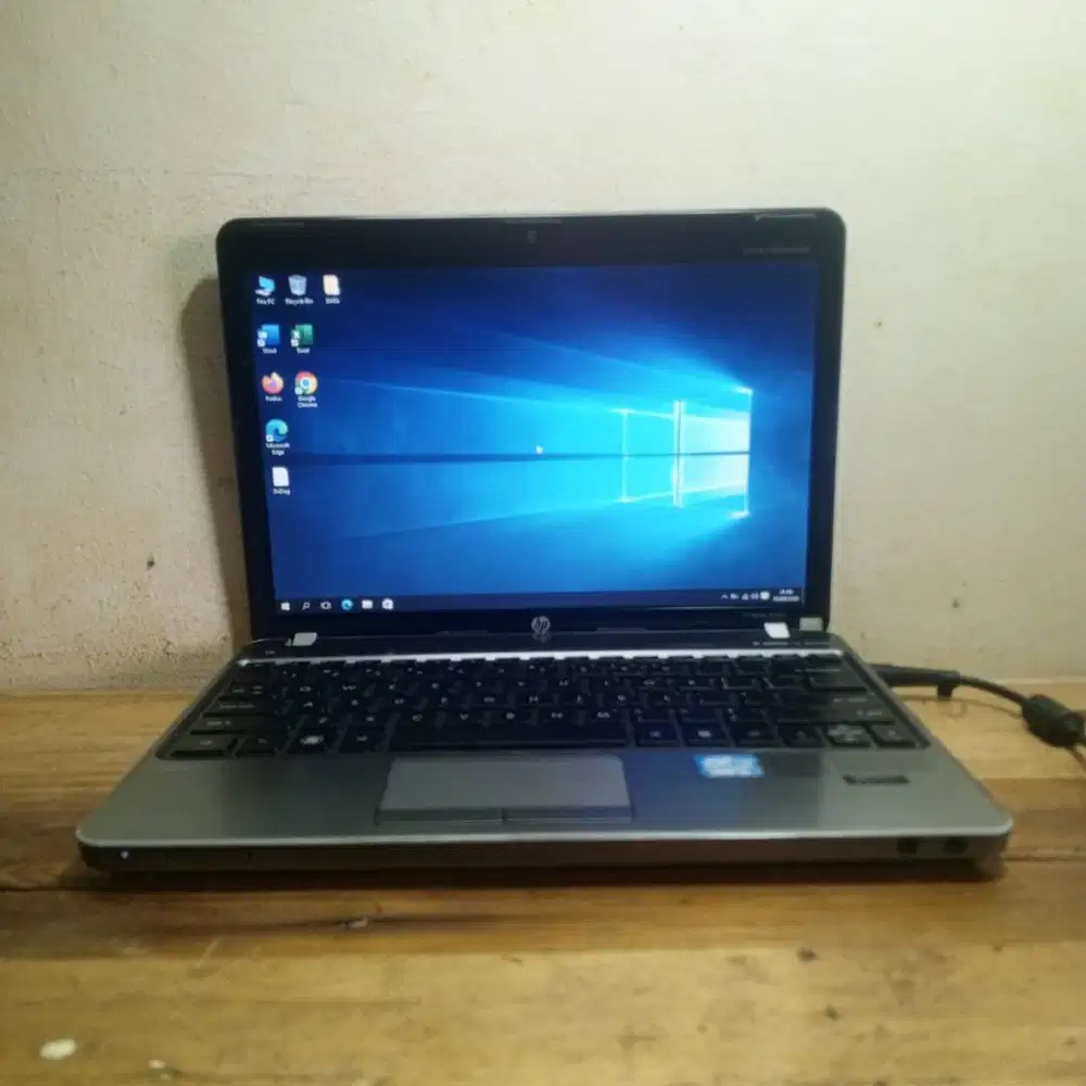 HP core i3-2310M Ram 4 GB HDD 500 GB MINUS