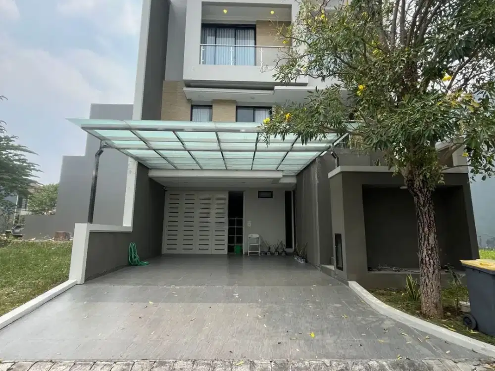 Jual Rumah 3 Lantai Full Furnished di The Mansion Pakuwon Indah Surabaya Barat