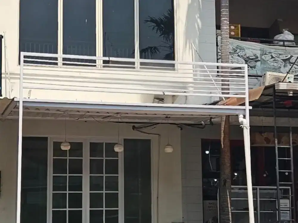 Disewakan Ruko Siap Pakai 2 Lantai di San Antonio Pakuwon City Surabaya Timur