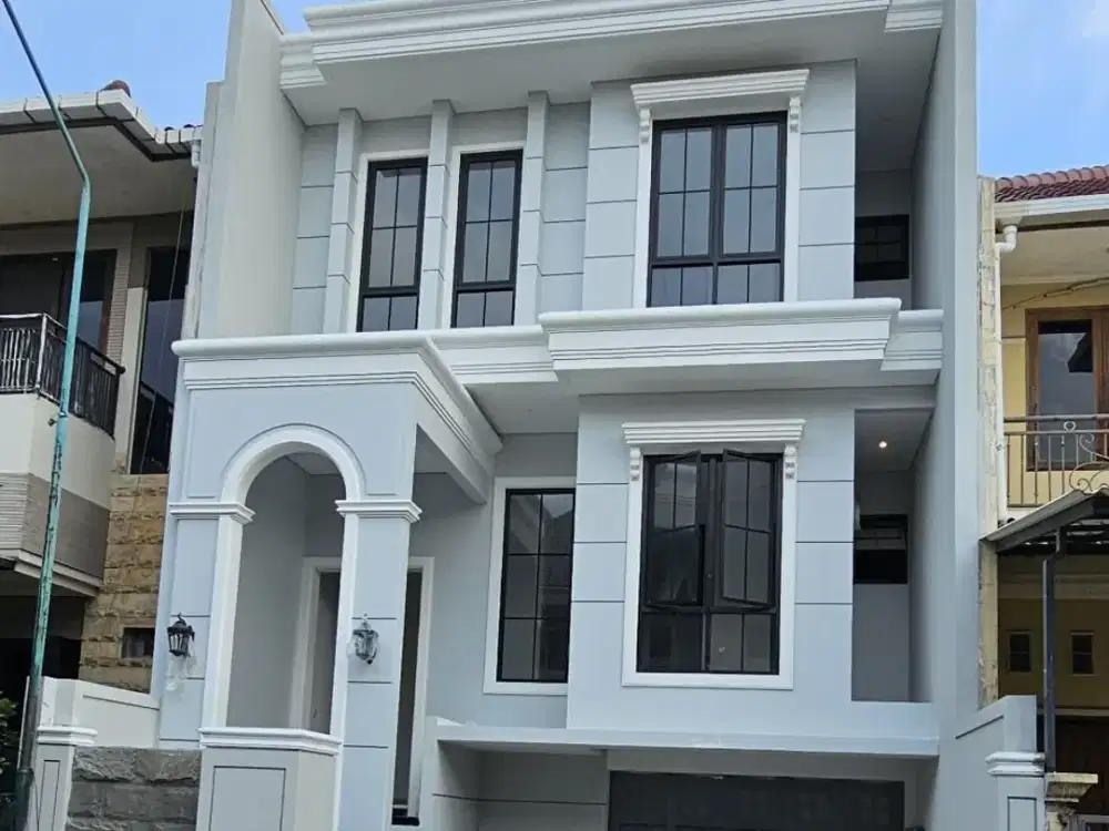 Dijual Rumah Baru American Minimalis Style di Graha Family Blok PP Surabaya Barat