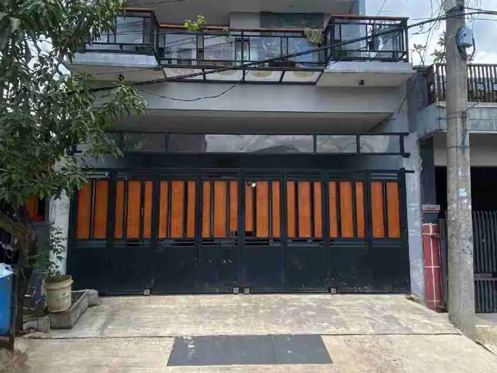 Rumah 3 Lantai Siap Huni Full Furnish SHM