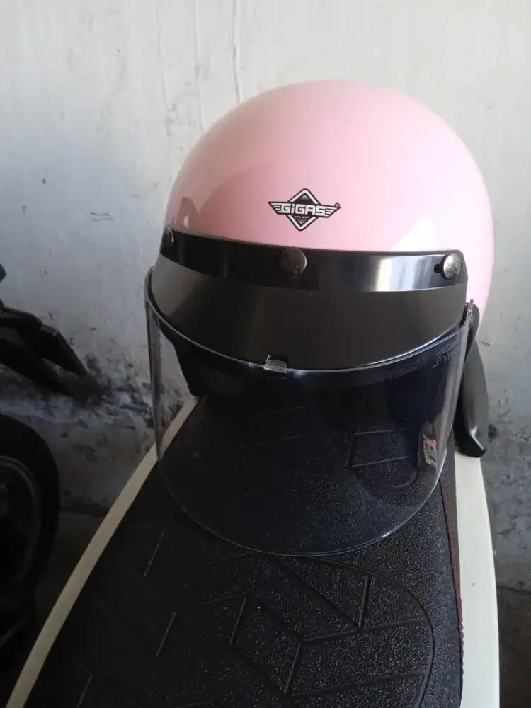 Helm Gigas All Size