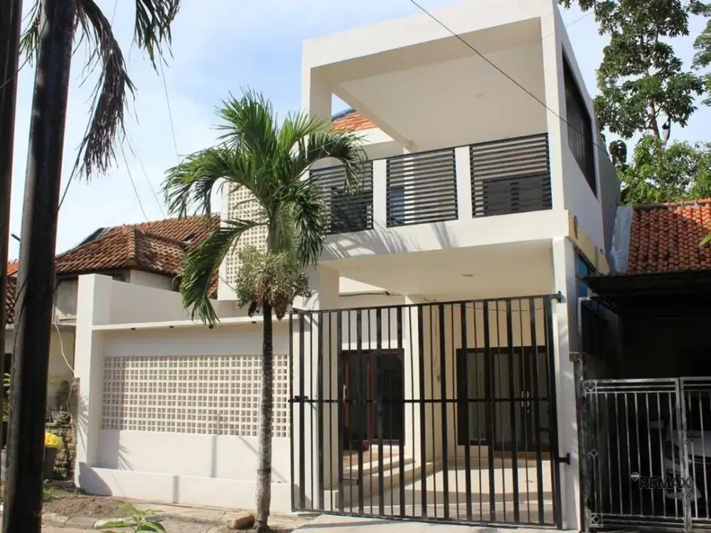 Rumah Modern Dijual di Puri Gading Jimbaran dengan Private Pool