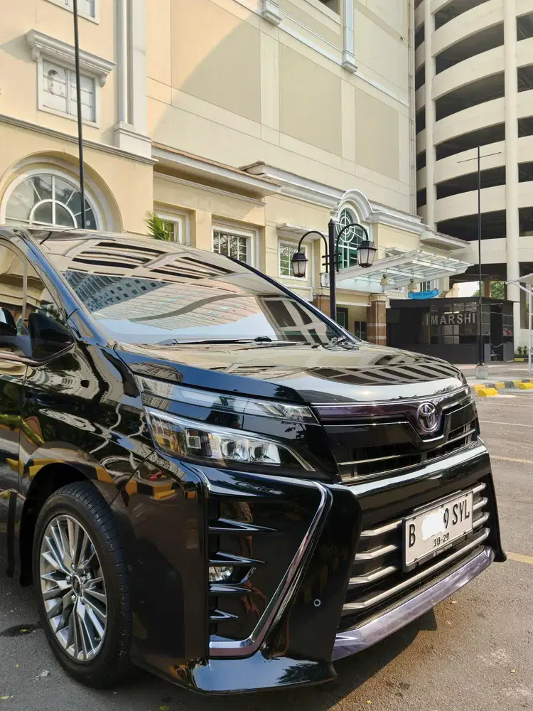 Toyota Voxy 2.0 Cash nego