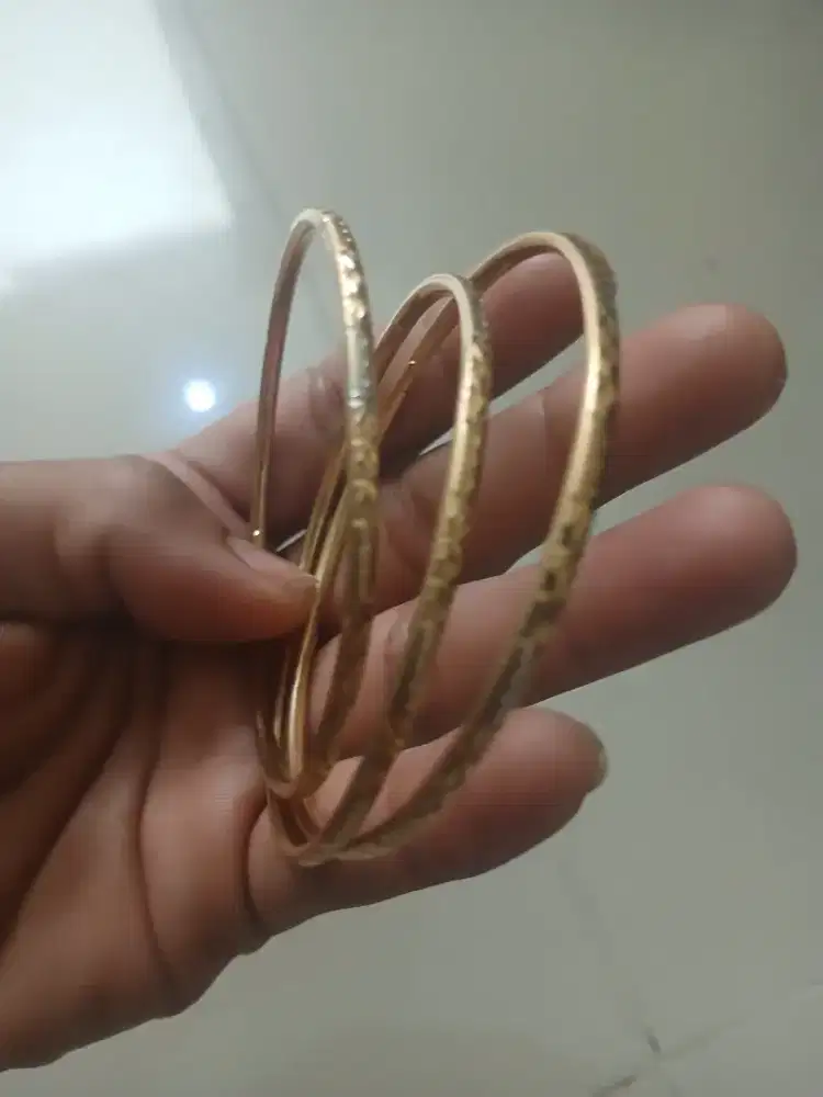 Emas Gelang 17k...