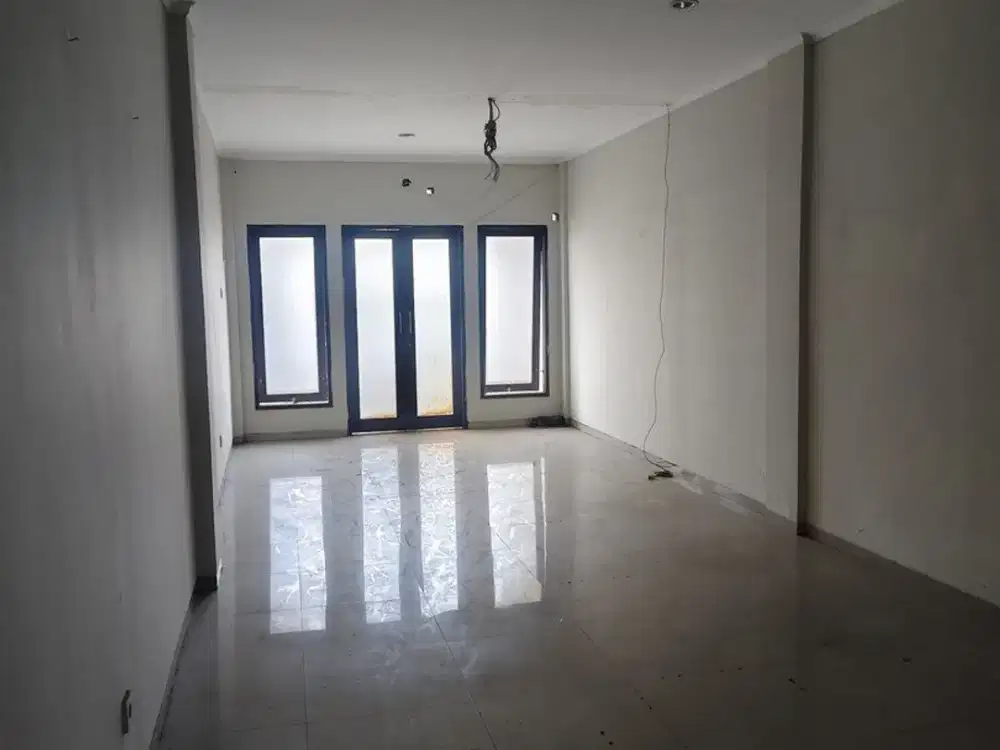 Ruko 3 Lantai Dijual di Pusat Kota Denpasar, dekat Mall Level 21