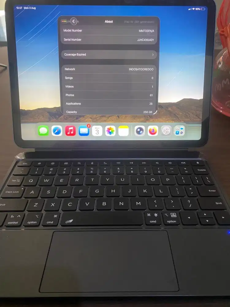 Wts Apple Ipad 5 256 GB wifi + cellular bonus magic keyboard