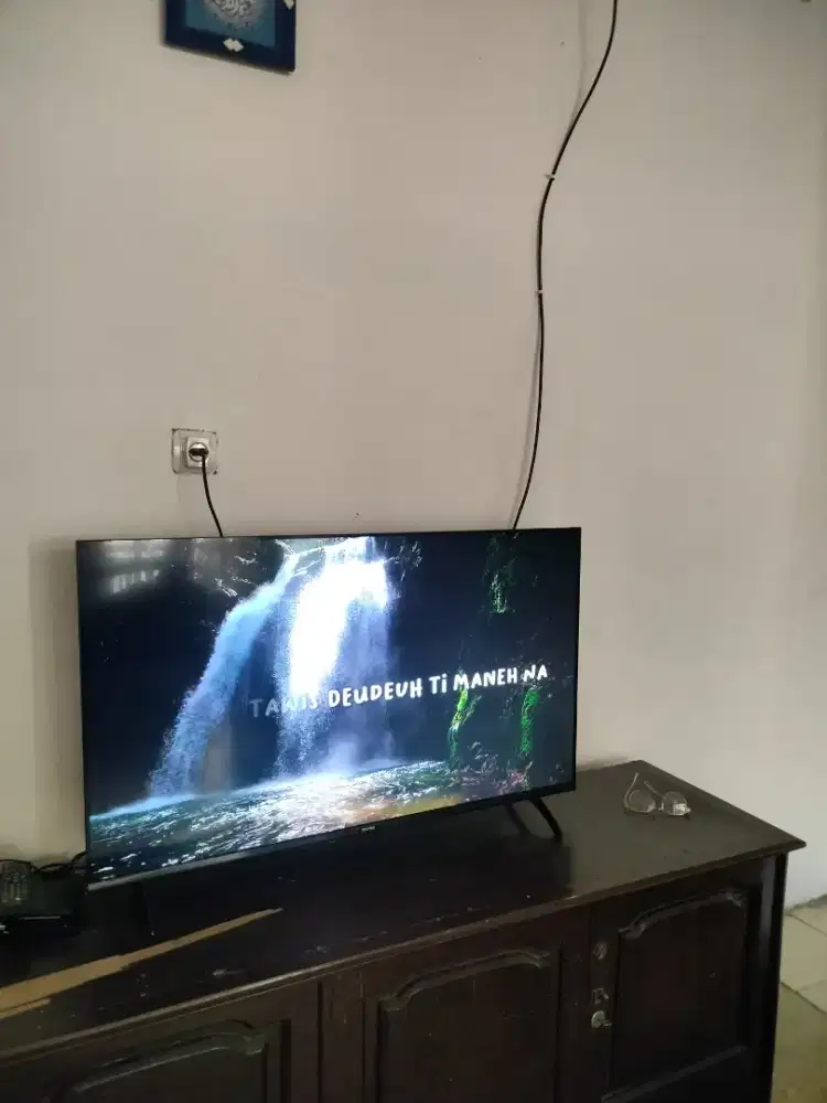 TV cooca 43 Inch Q55 Google TV baru 2 bulan
