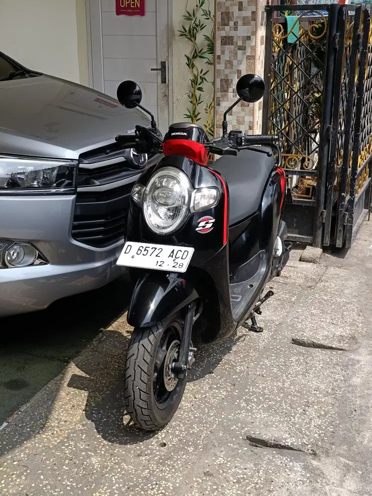 Scoopy donat tahun 2018 pajak isi/tt boleh gan cash lebih bagus