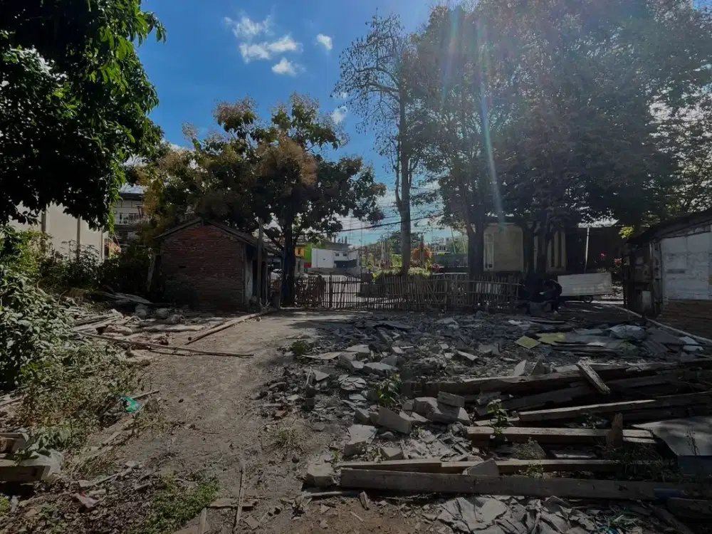 Tanah Siap Bangun 400 m² SHM Dijual Harga Rp5 Miliar Investasi Menjanjikan  Deskripsi 2