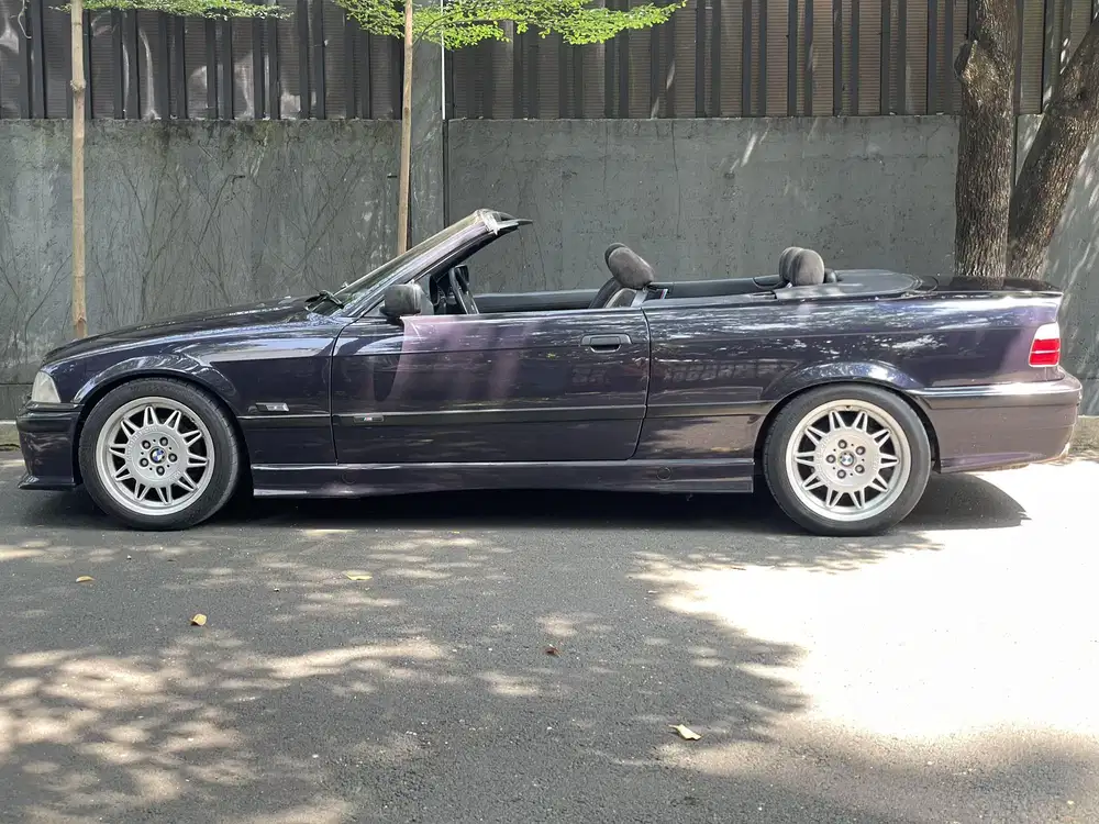 BMW 320i Cabrio