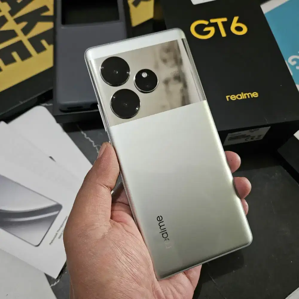 REALME GT6 12/256 GB FULSET ORI NO MINUS