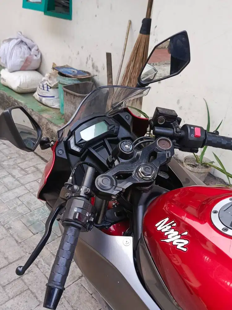 DIJUAL MOTOR BEKAS KAWASAKI NINJA 250 SL 2018