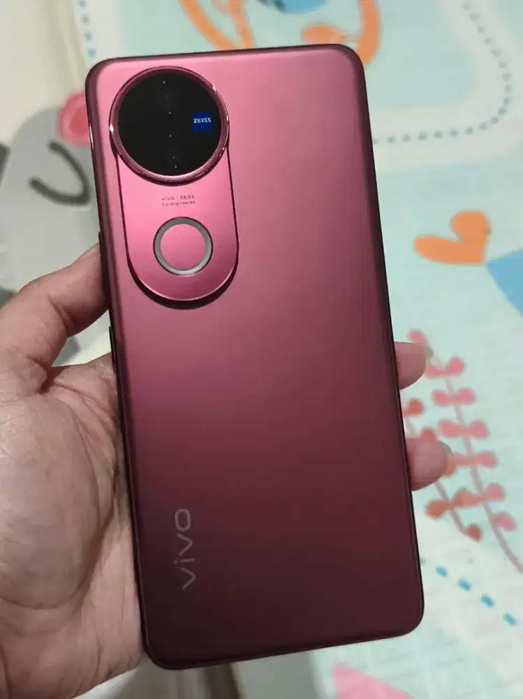 VIVO V50 12/256 LIKEE NEW