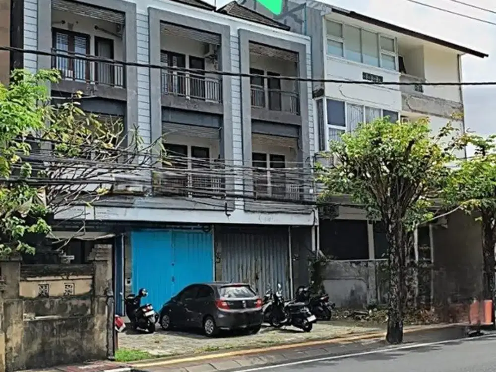 Ruko 3 Lantai Disewakan di Pusat Kota Denpasar, dekat Mall Level 21